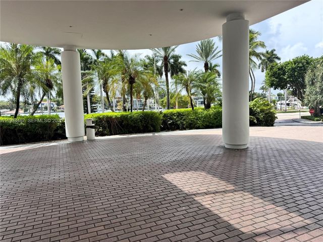 5161 Collins Ave 916, Miami Beach, FL 33140