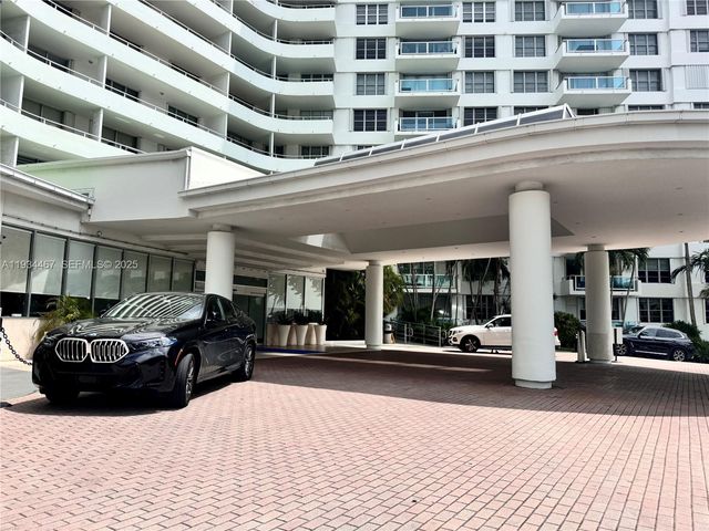 5161 Collins Ave 916, Miami Beach, FL 33140