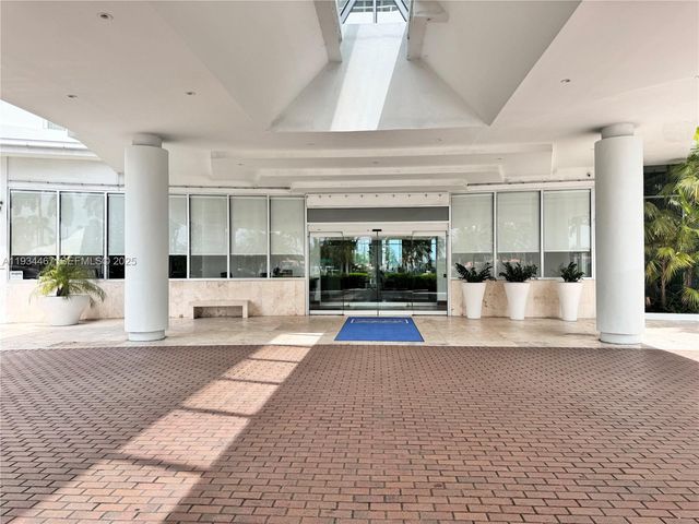 5161 Collins Ave 916, Miami Beach, FL 33140