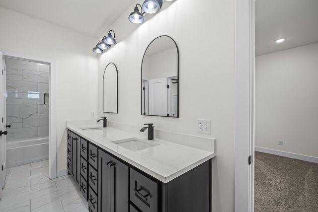 9917 F M 1294, Shallowater, TX 79363