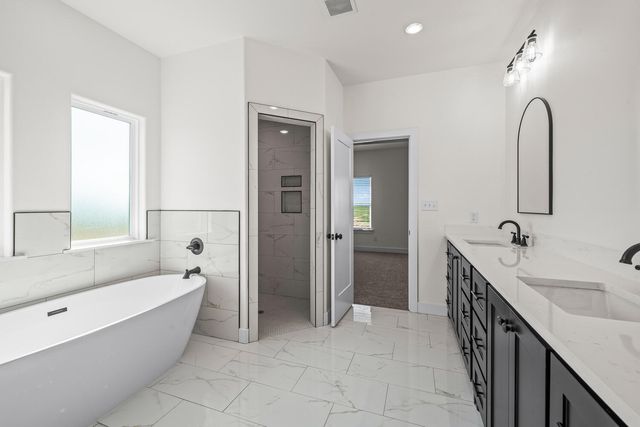 9917 F M 1294, Shallowater, TX 79363