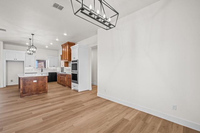 9917 F M 1294, Shallowater, TX 79363