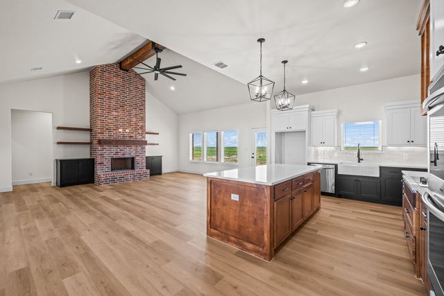 9917 F M 1294, Shallowater, TX 79363