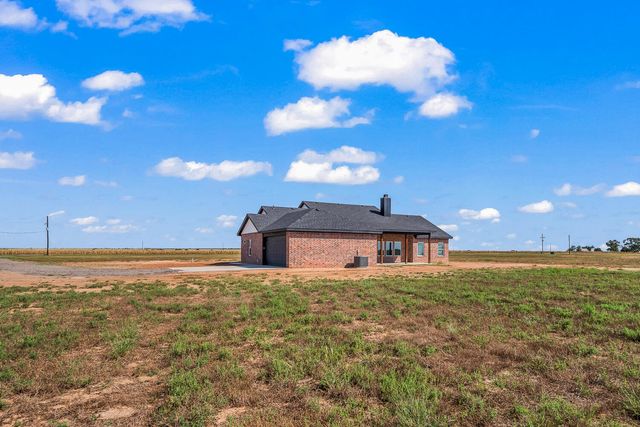 9917 F M 1294, Shallowater, TX 79363