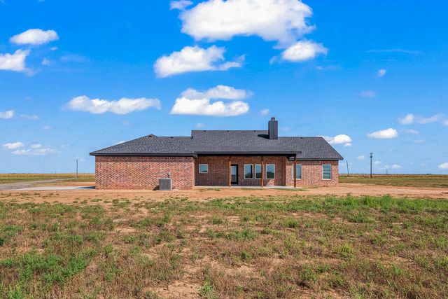 9917 F M 1294, Shallowater, TX 79363