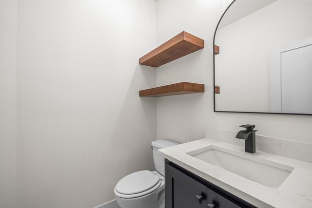 9917 F M 1294, Shallowater, TX 79363