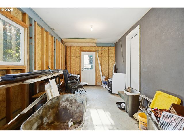 602 W 13TH St, The Dalles, OR 97058