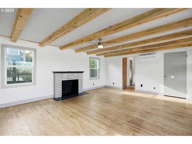 602 W 13TH St, The Dalles, OR 97058