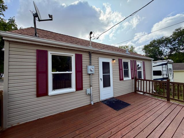 1009 19th Street N, Moorhead, MN 56560