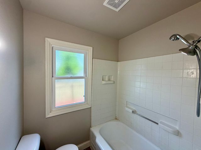 1009 19th Street N, Moorhead, MN 56560
