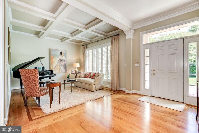 7927 SANDALFOOT DR, Potomac, MD 20854