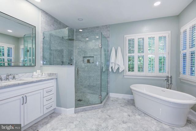 7927 SANDALFOOT DR, Potomac, MD 20854