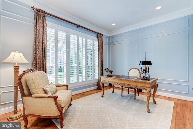 7927 SANDALFOOT DR, Potomac, MD 20854