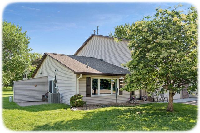 9558 Kingsview Lane N, Maple Grove, MN 55369