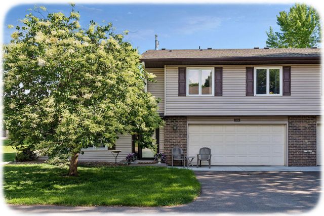 9558 Kingsview Lane N, Maple Grove, MN 55369