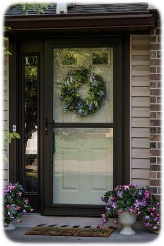 9558 Kingsview Lane N, Maple Grove, MN 55369
