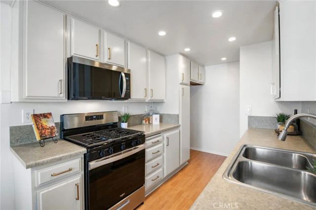 305 Coral Reef 4, Huntington Beach, CA 92648