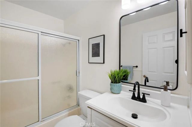 305 Coral Reef 4, Huntington Beach, CA 92648