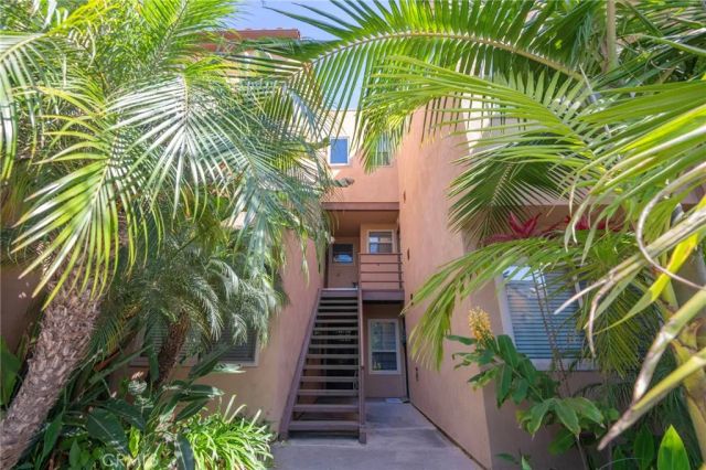 305 Coral Reef 4, Huntington Beach, CA 92648