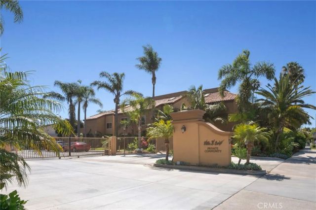 305 Coral Reef 4, Huntington Beach, CA 92648