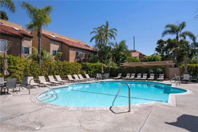 305 Coral Reef 4, Huntington Beach, CA 92648