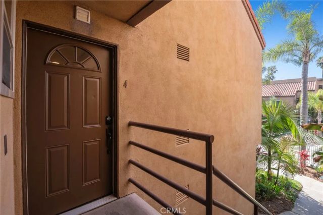 305 Coral Reef 4, Huntington Beach, CA 92648