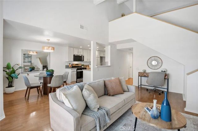 305 Coral Reef 4, Huntington Beach, CA 92648