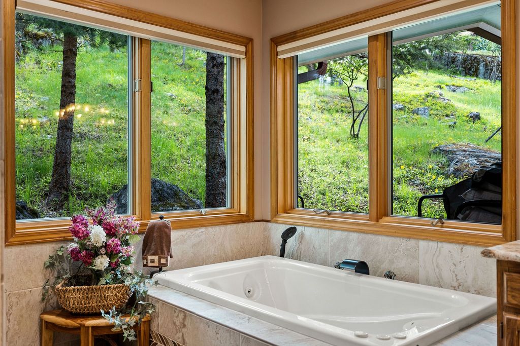 94 Golf Terrace, Bigfork, MT 59911 photo 32