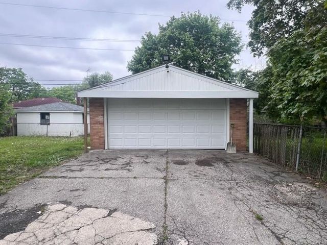 5413 Fleming Road, Flint, MI 48504