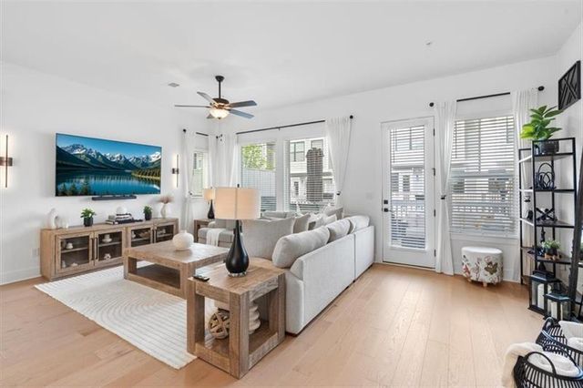 285 Walker Avenue, Roswell, GA 30076