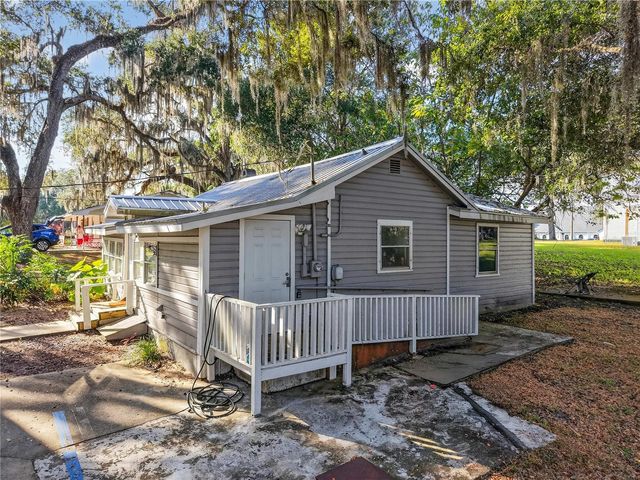 111 E LADY LAKE BOULEVARD, Lady Lake, FL 32159