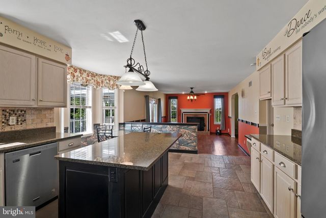 3221 NIKLIN DR, Westminster, MD 21157
