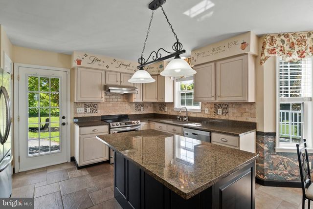 3221 NIKLIN DR, Westminster, MD 21157