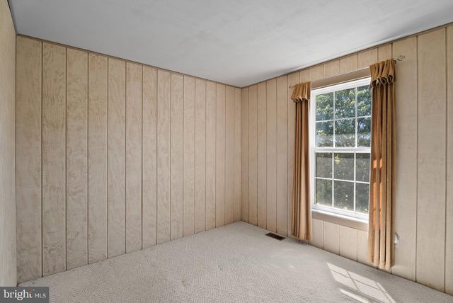 3221 NIKLIN DR, Westminster, MD 21157