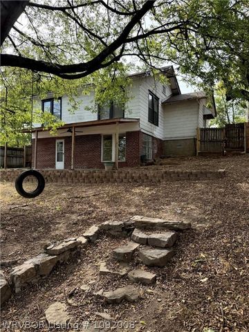 1600 S W Street, Fort Smith, AR 72901