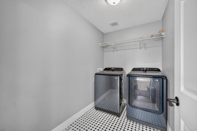 3706 SW Bluegrass Circle, Ankeny, IA 50023