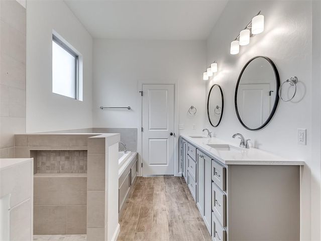 2600 Woods Edge Drive, Edmond, OK 73034