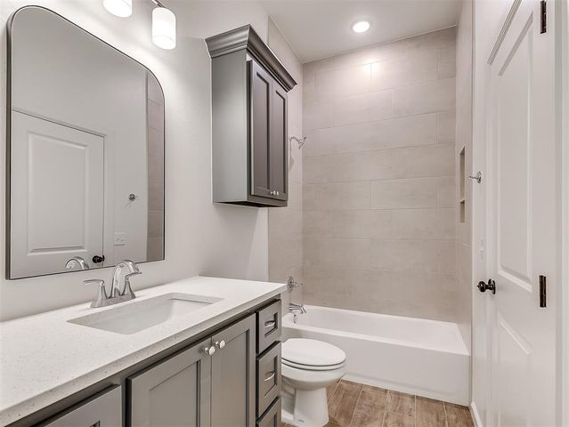 2600 Woods Edge Drive, Edmond, OK 73034