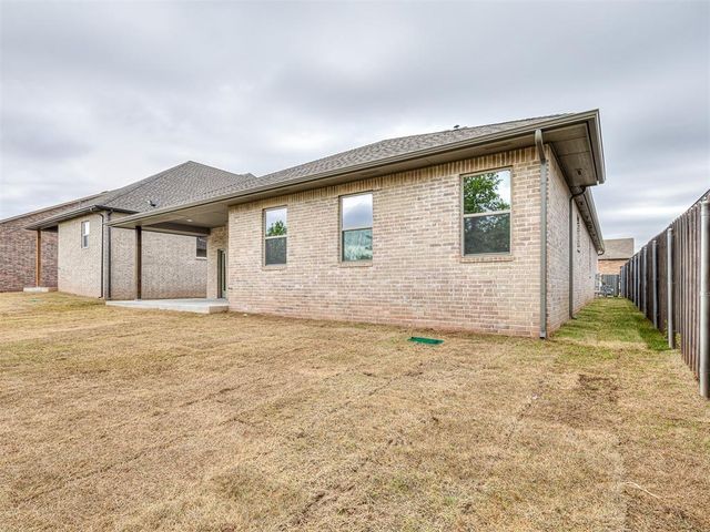 2600 Woods Edge Drive, Edmond, OK 73034