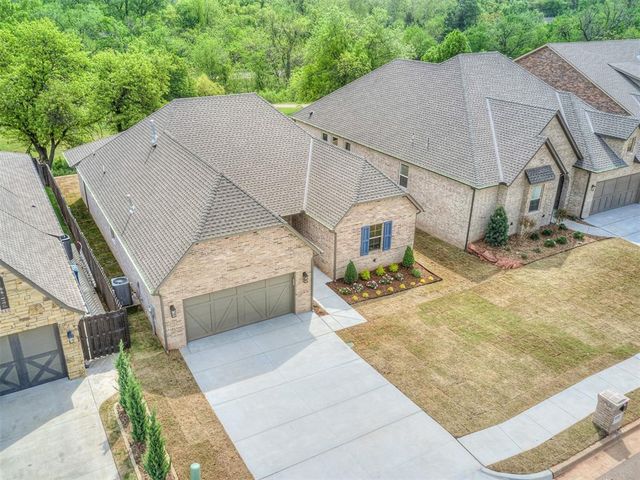 2600 Woods Edge Drive, Edmond, OK 73034