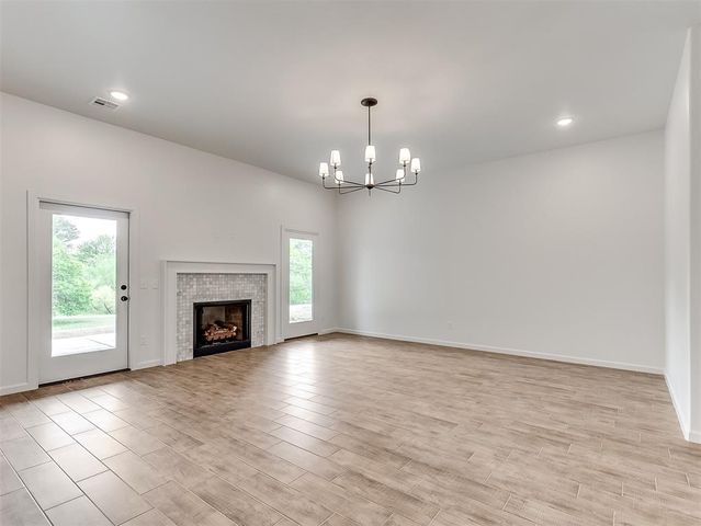 2600 Woods Edge Drive, Edmond, OK 73034