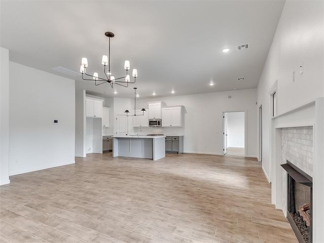 2600 Woods Edge Drive, Edmond, OK 73034