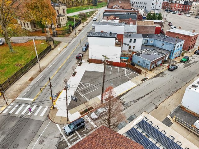 4746 Plummer Street, Lawrenceville, PA 15201