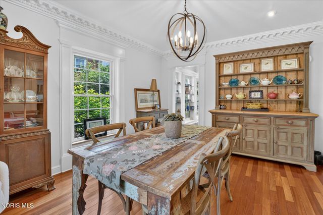 2228 Orchard Road, Ottawa Hills, OH 43606