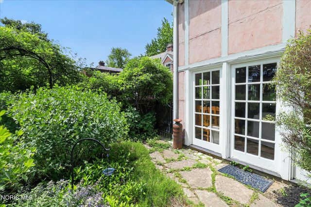 2228 Orchard Road, Ottawa Hills, OH 43606