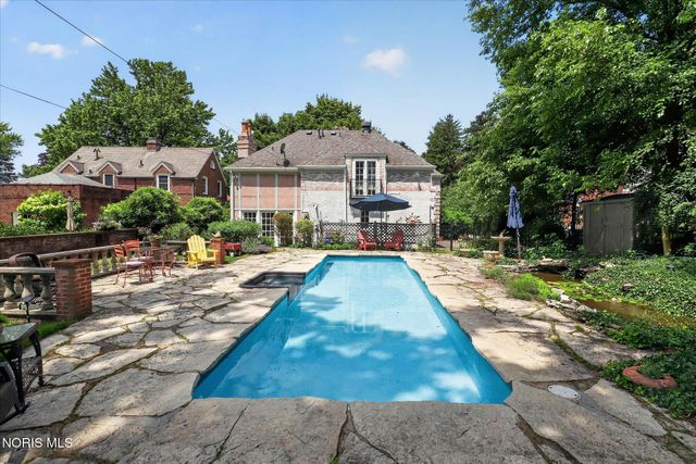 2228 Orchard Road, Ottawa Hills, OH 43606