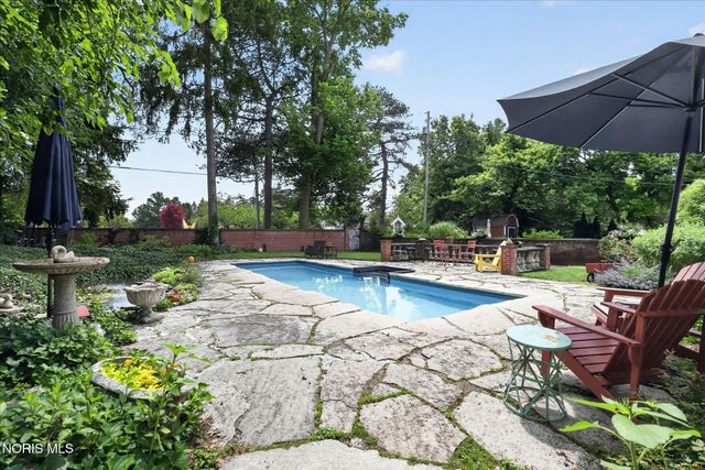 2228 Orchard Road, Ottawa Hills, OH 43606