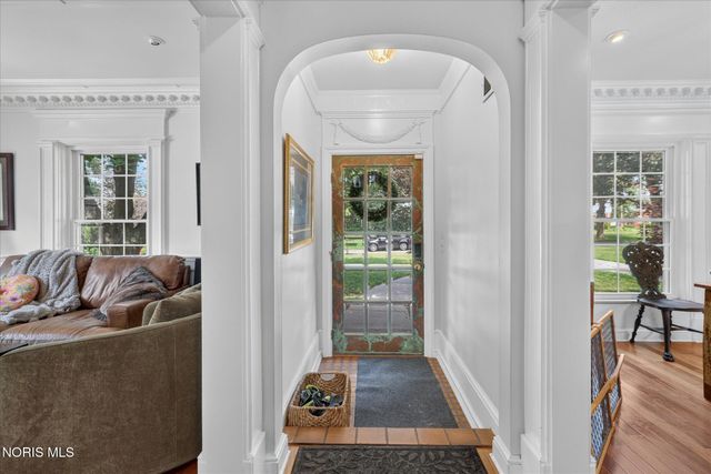 2228 Orchard Road, Ottawa Hills, OH 43606