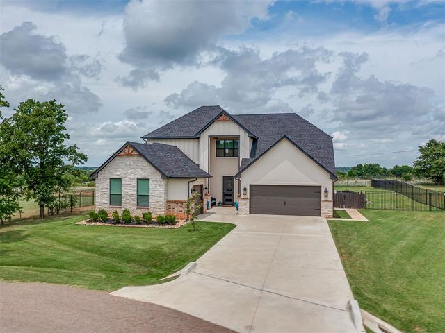 2244 Jackson Lane, Blanchard, OK 73010