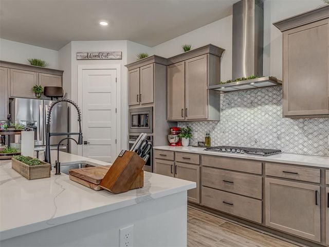 2244 Jackson Lane, Blanchard, OK 73010